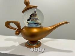 Aladdin Disney Art of Jasmine Genie Lamp Musical Snow Globe with Original Box