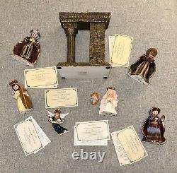 Complete In Boxes With COA Madame Alexander Musical nativity set vintage, Pristine