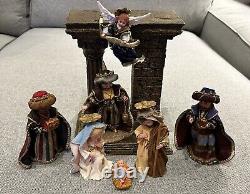 Complete In Boxes With COA Madame Alexander Musical nativity set vintage, Pristine