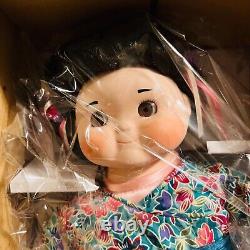 Dolly Dingle Porcelain Musical Doll Black Hair Asian Dress with White Fan Box