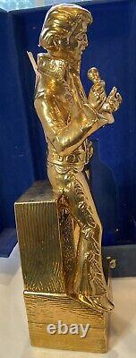 ELVIS PRESLEY GOLD 15 Whiskey Decanter Music Box. Plays Elvis's My Way