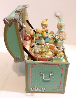 Enesco Precious Moments Toy Chest Motion Music Box My Favorite Things 1991