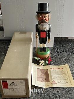 Handcrafted Lothar Junghanel Germany 14 Wood Nutcracker Music Box Soldier 1988