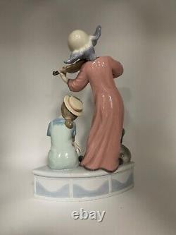 Lladro Music For A Dream Figurine #6900 withBox