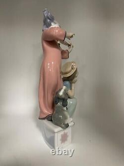 Lladro Music For A Dream Figurine #6900 withBox