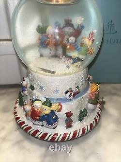 PARTYLITE P8652 Peppermint Pals Snow Globe Music in ORIG Box