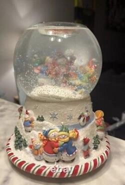 PARTYLITE P8652 Peppermint Pals Snow Globe Music in ORIG Box