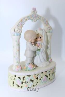 Precious Moments I Give You My Love Forever True Music Box Bride & Groom 876143