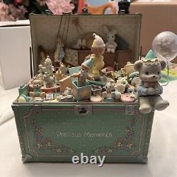 Precious Moments Toy Chest Motion Music Box My Favorite Things 1991