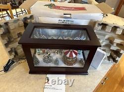 RARE Cracker Barrel Mr Christmas Heirloom Music Box Animated Illuminated Musical