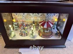 RARE Cracker Barrel Mr Christmas Heirloom Music Box Animated Illuminated Musical