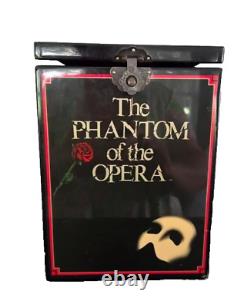 Rare The Phantom of the Opera Limited United States Edition # 2211 Musical Box