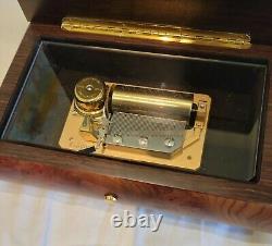 Reuge Original Music Box playing 1.50 Note Tune Memory A. L. Webber