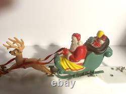 Vintage 1950s Paramount Mechanical Santa, Reindeer Plays Jingle Bells withBox #477