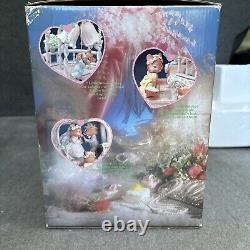 Vintage Enesco Small World Of Music Wee Wedding Wishes Action Musical WORKS