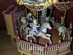 Vtg Enesco CAROUSEL ROYALE Deluxe Action Animated Illuminated Musical Music Box